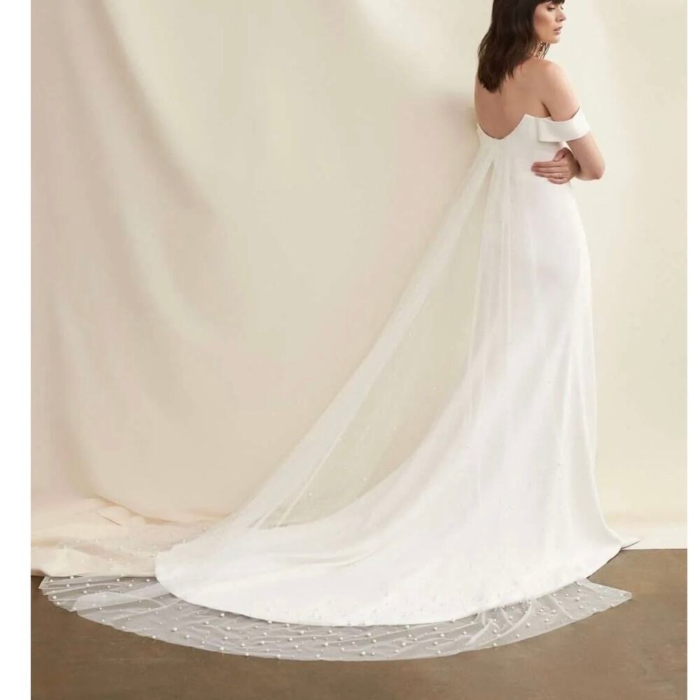 SAVANNAH MILLER "Winona" Bridal Veil in Ivory with Pearls Style SM8090